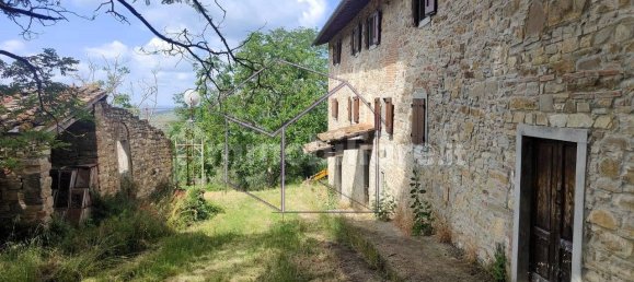 Дом с 6 спальнями в Понтассьеве, Италия № 143942 25