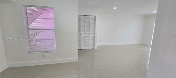 2 غرف نوم عقار تجاري في Miami, USA رقم 615948 23