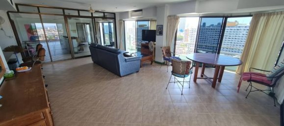 3 bedrooms Condo in Pattaya, Thailand No. 25049 13
