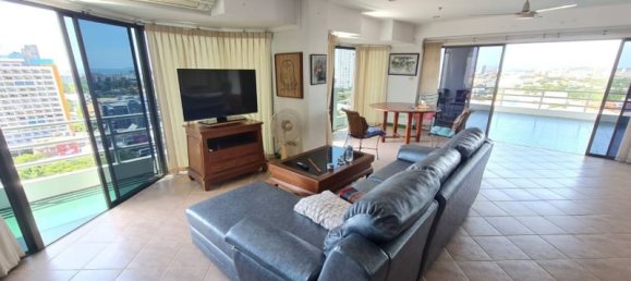 3 bedrooms Condo in Pattaya, Thailand No. 25049 8