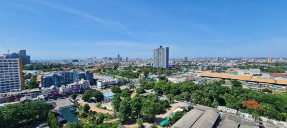 3 bedrooms Condo in Pattaya, Thailand No. 25049 3