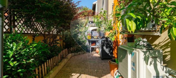 Квартира с 2 спальнями в Ро, Италия № 262191 9