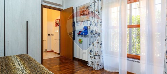 Квартира с 2 спальнями в Ро, Италия № 262191 18