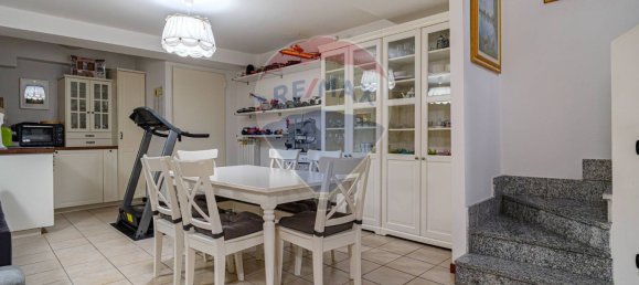 Квартира с 2 спальнями в Ро, Италия № 262191 20