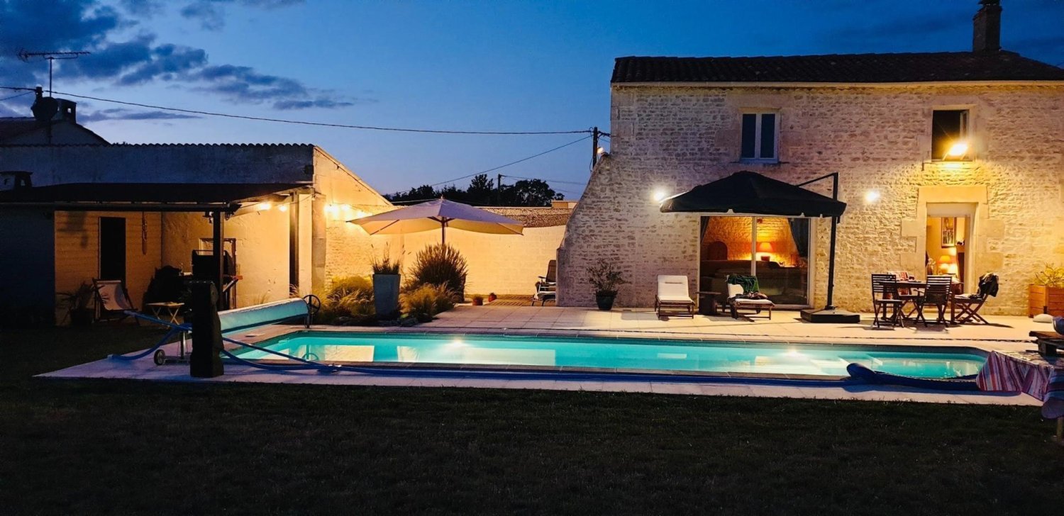 4 غرف نوم منزل في Longeves, France رقم 99390