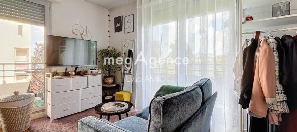 Studio in Carrieres-sous-Poissy, France, Nr. 362487 3