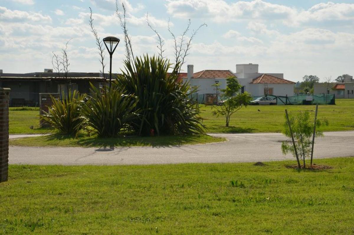  Land in Escobar, Argentina No. 113984