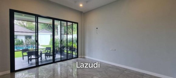 Café/restaurante de 4 dormitorios en Bang Sare, Thailand No. 15727 8