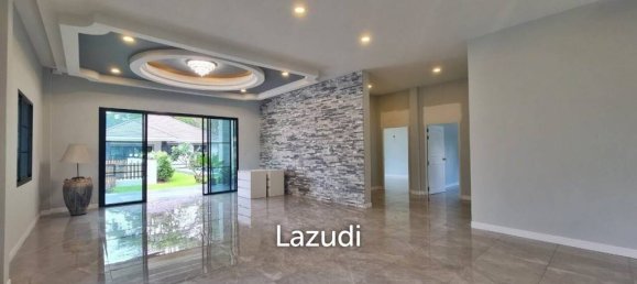 Café/restaurante de 4 dormitorios en Bang Sare, Thailand No. 15727 4