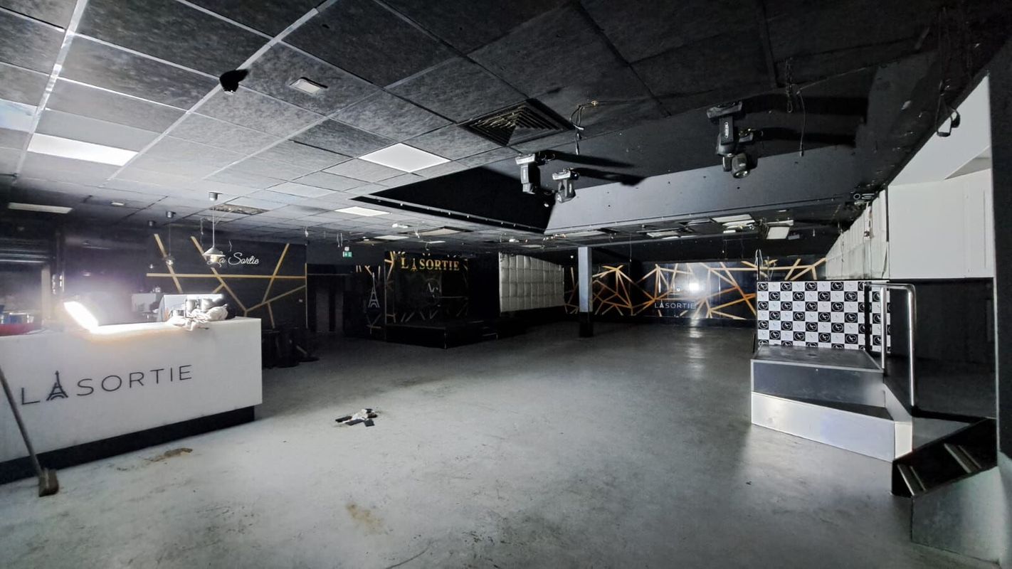 Imóvel comercial em Lassy, France 525 m² N.º 147273