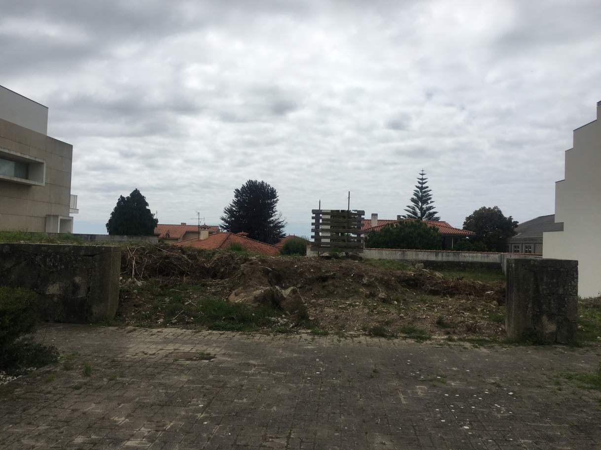 424m² Land in Viana do Castelo, Portugal No. 154452