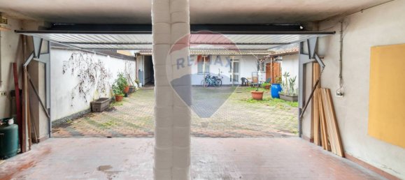 Дом с 3 спальнями в Бовизио Машаго, Италия № 191944 21