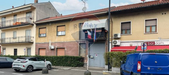 Дом с 3 спальнями в Бовизио Машаго, Италия № 191944 4