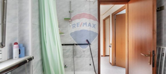 Дом с 3 спальнями в Бовизио Машаго, Италия № 191944 87