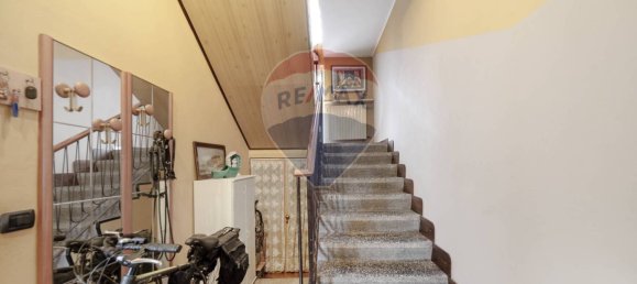 Дом с 3 спальнями в Бовизио Машаго, Италия № 191944 97