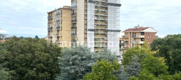 Apartamento de 2 dormitorios en Collegno, Italy No. 348406 16