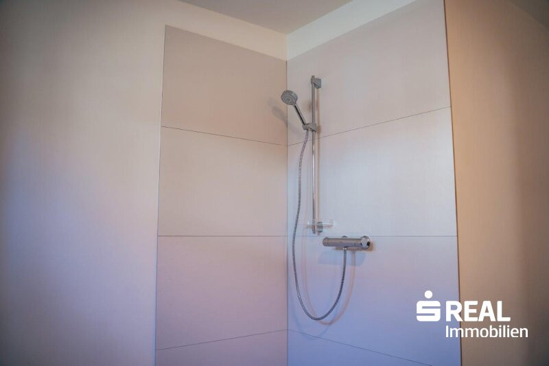 4-Zimmer Garage in Mötz, Austria, Nr. 204769