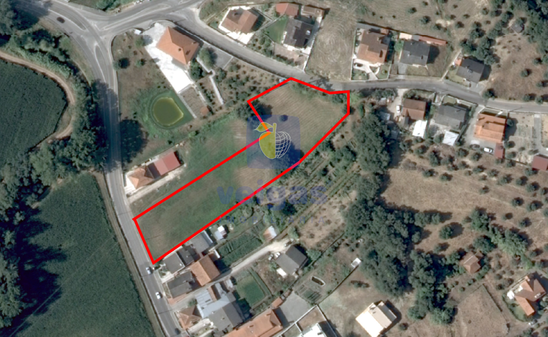 Terrain à Leiria, Portugal 4180m² No. 310042