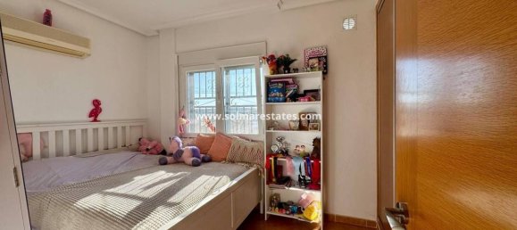 4 غرف نوم منزل في Alicante, Spain رقم 154330 12