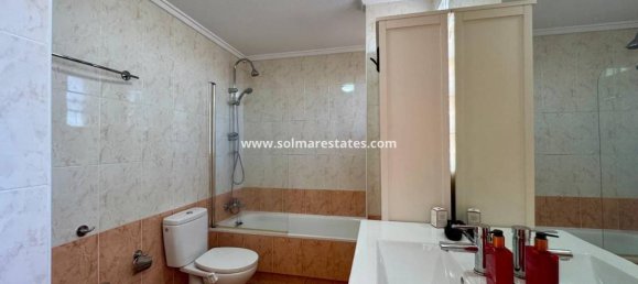 4 غرف نوم منزل في Alicante, Spain رقم 154330 13