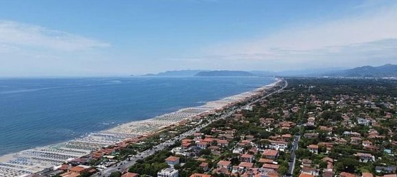 6 rooms Villa in Forte dei Marmi, Italy No. 194187 24