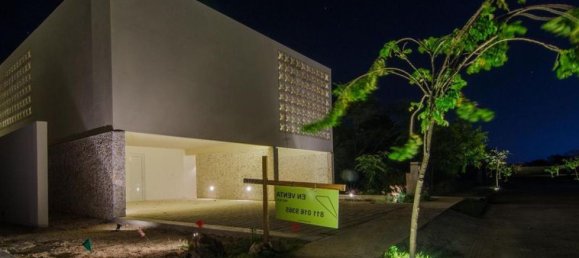 Casa de 3 dormitorios en Mérida, Mexico No. 157379 2