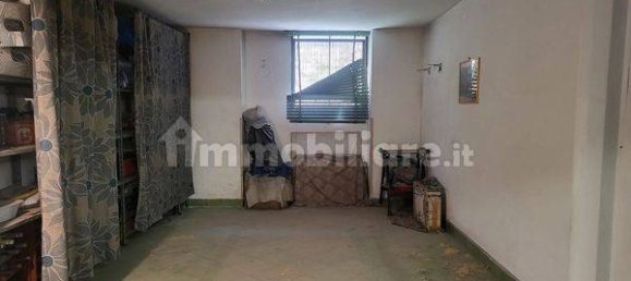 18m² Garage in Salerno, Italy No. 338844 5