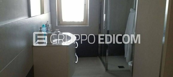 11 rooms Apartment in Frattamaggiore, Italy No. 12694 5