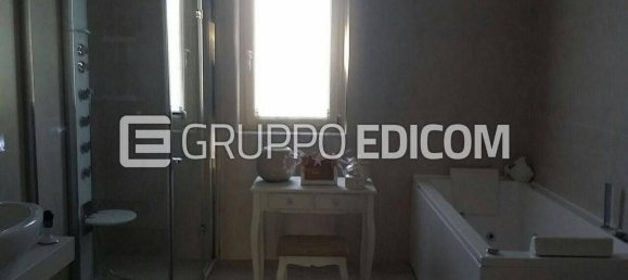 11 rooms Apartment in Frattamaggiore, Italy No. 12694 35