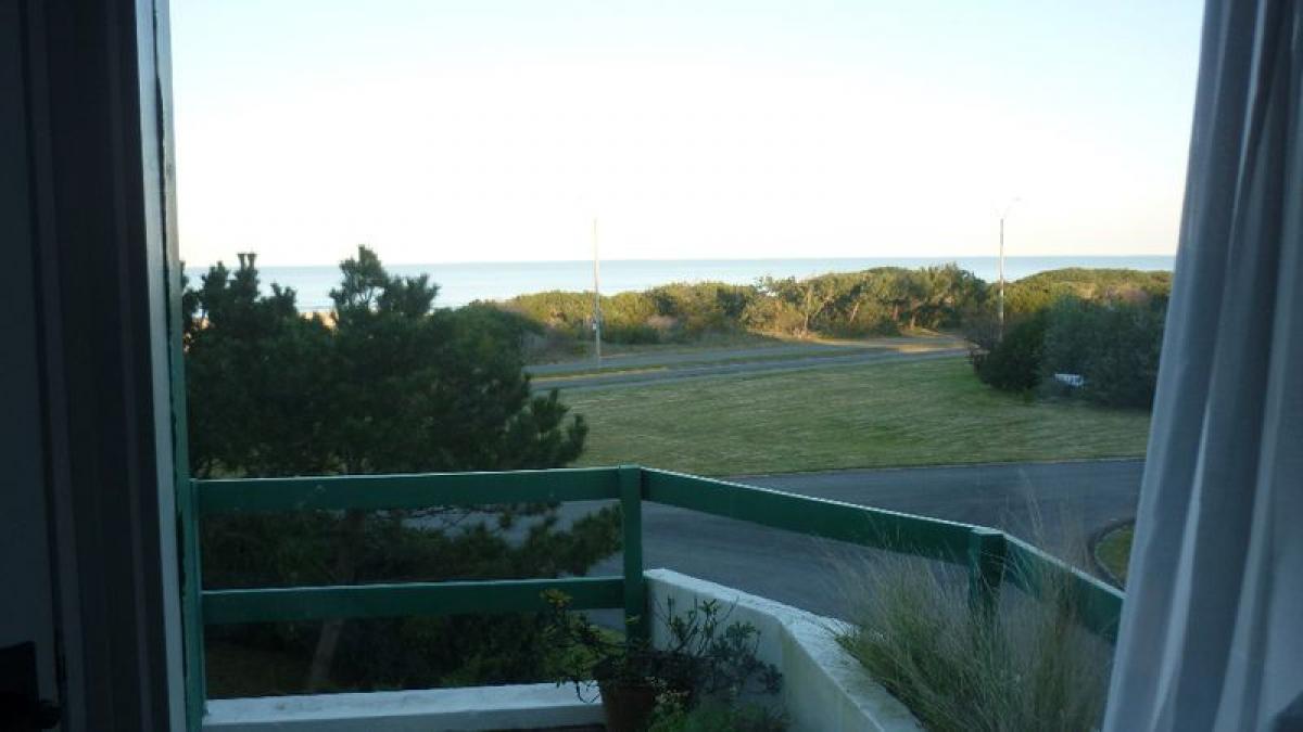2 bedrooms Apartment in Maldonado, Uruguay No. 4540