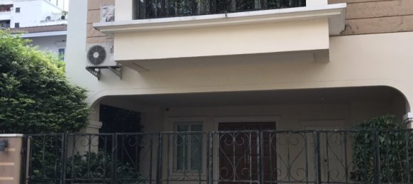 3 Schlafzimmer Bungalow in Bangkok, Thailand, Nr. 7348 2