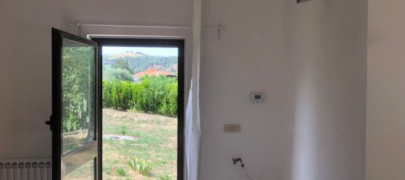 4 rooms House in Moscufo, Italy No. 180645 12