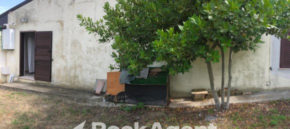 4 rooms House in Moscufo, Italy No. 180645 64