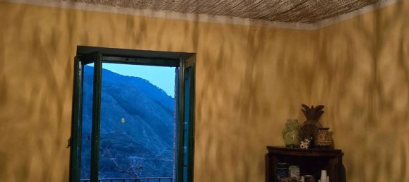 3-Zimmer Haus in Tortorici, Italy, Nr. 255612 8