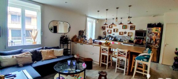 2 bedrooms Apartment in Montrond-les-Bains, France No. 272869 2