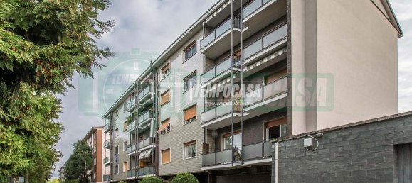 2-salle Appartement à Lainate, Italy No. 34911 20