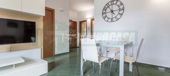 2-salle Appartement à Lainate, Italy No. 34911 3