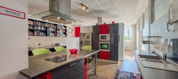 Дом с 4 спальнями в Иллянж, Франция № 158143 4