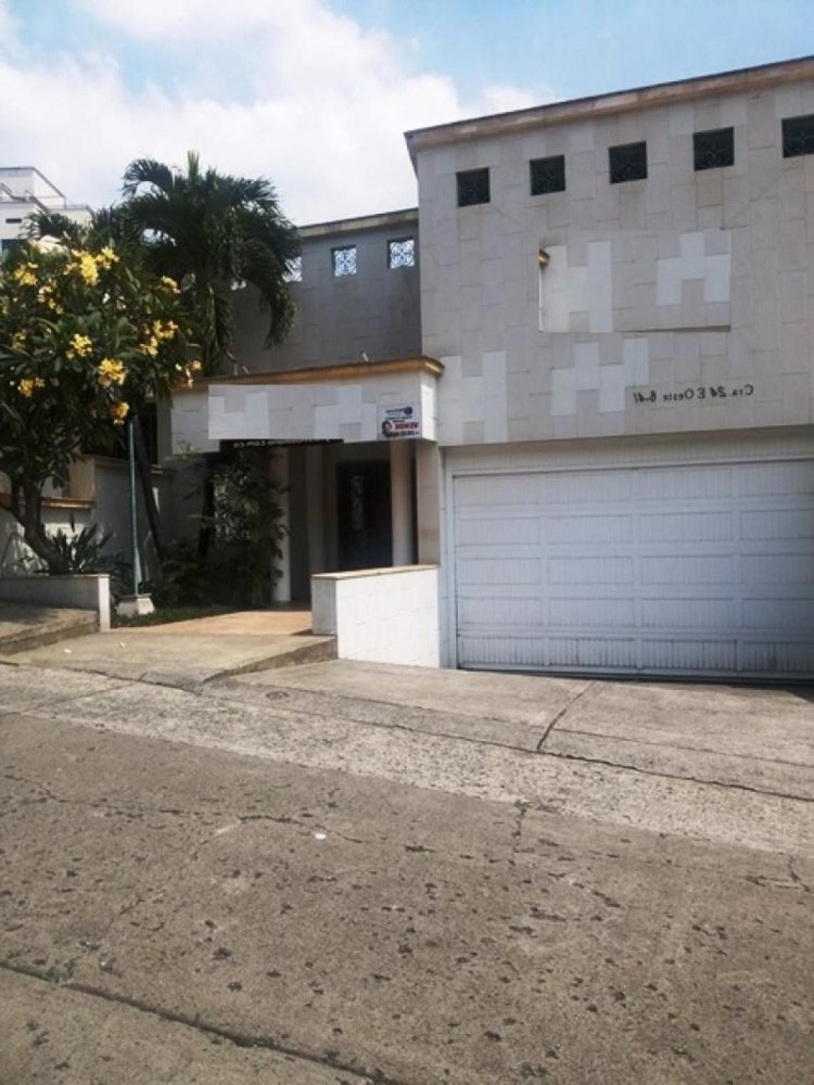 6 bedrooms House in Valle del Cauca, Colombia No. 7315