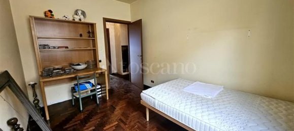 5 rooms Apartment in Como, Italy No. 2336 11