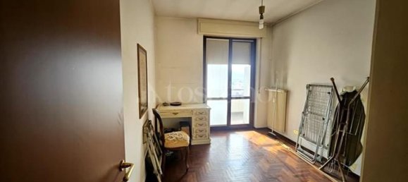 5 rooms Apartment in Como, Italy No. 2336 18
