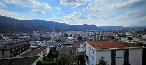 5 rooms Apartment in Como, Italy No. 2336 28