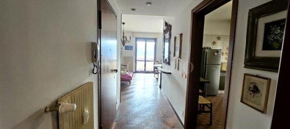 5 rooms Apartment in Como, Italy No. 2336 26