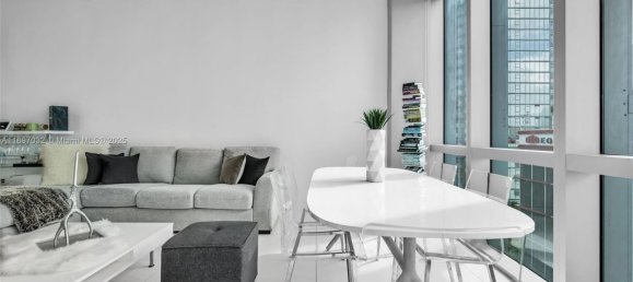 2 chambres propriété commerciale à vendre à Miami, Miami-Dade, Florida, USA № 615908 20