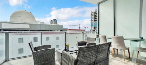 2 chambres propriété commerciale à vendre à Miami, Miami-Dade, Florida, USA № 615908 19