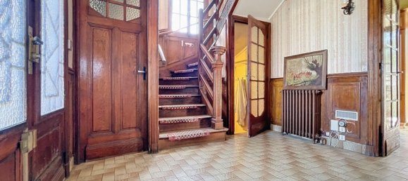 6 bedrooms House in Pont-Sainte-Maxence, France No. 230704 4