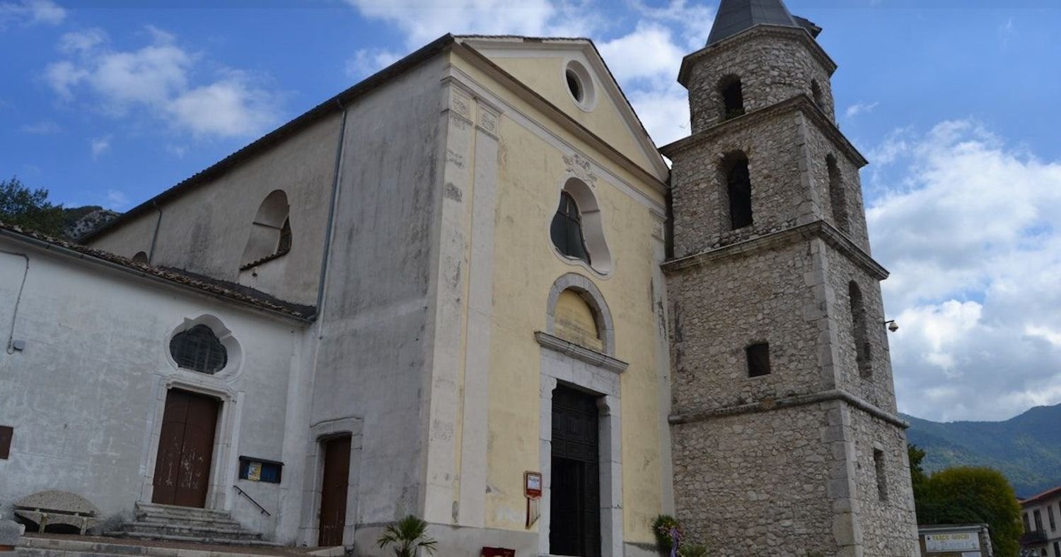 4 bedrooms Apartment in Solofra, Italy No. 377537