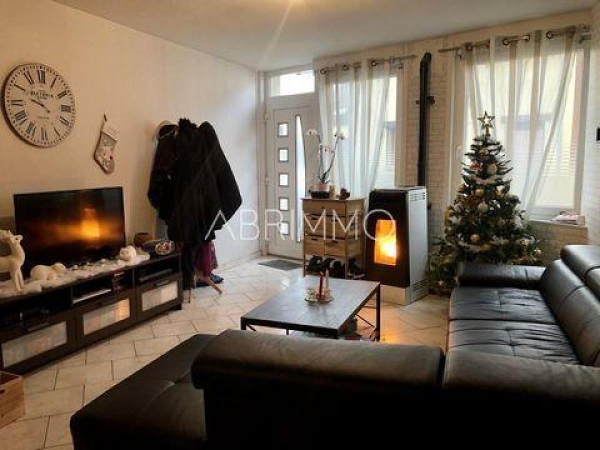 Casa de 3 dormitorios en Grenay, France No. 25331