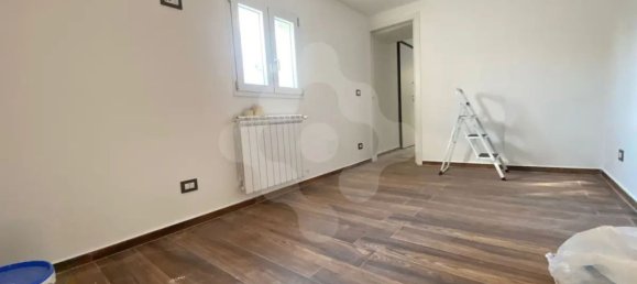 Casa de 3 habitaciónes en Bari, Italy No. 77951 5