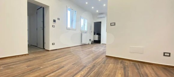 Casa de 3 habitaciónes en Bari, Italy No. 77951 7